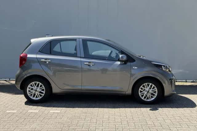 Kia Picanto (2023) thumbnail 6