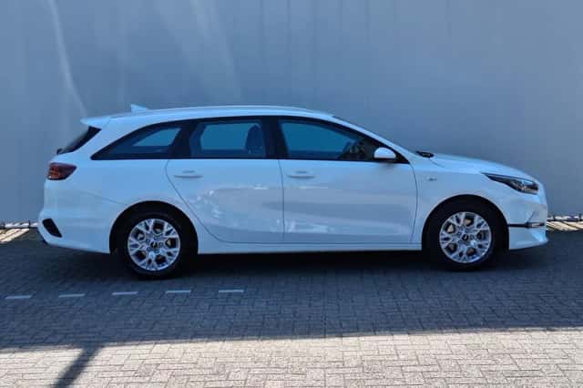 Kia Ceed Sportswagon (2025) thumbnail 4