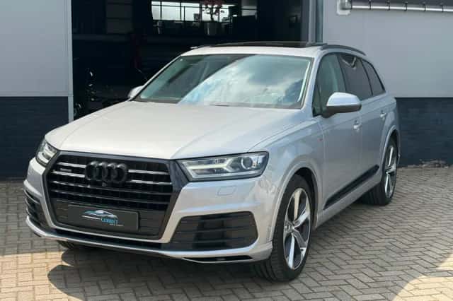 Audi Q7 (2016) thumbnail 6