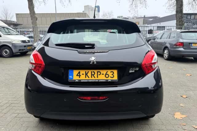 Peugeot 208 (2013) thumbnail 6