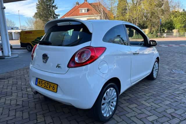 Ford Ka (2012) thumbnail 4