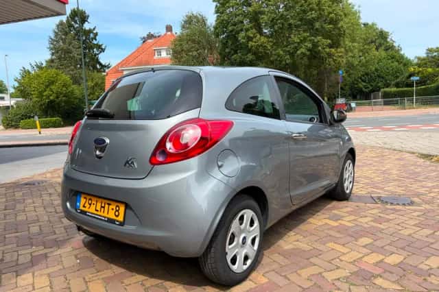 Ford Ka (2010) thumbnail 5