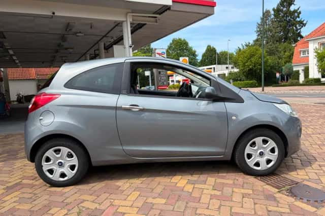 Ford Ka (2010) thumbnail 6