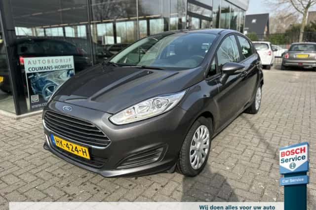 Ford Fiesta (2015) thumbnail 1
