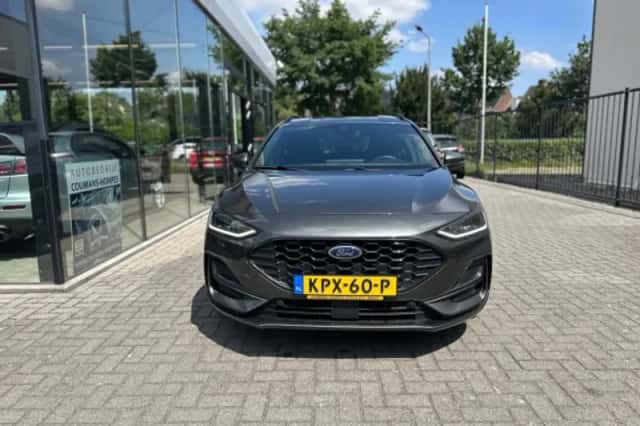 Ford Focus (2024) thumbnail 5
