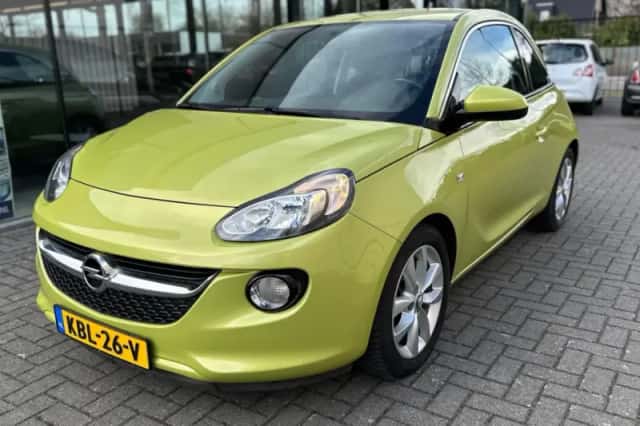 Opel Adam (2017) thumbnail 1