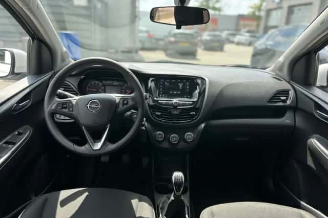 Opel Karl (2019) thumbnail 3