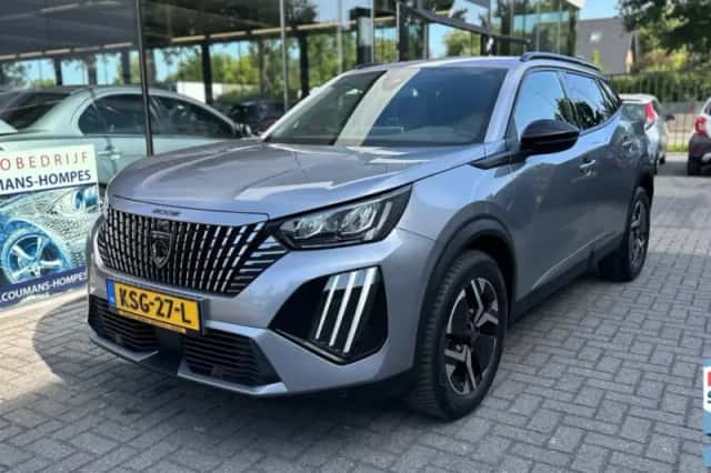 Peugeot 2008 (2024) thumbnail 1
