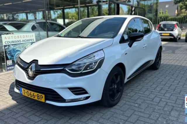 Renault Clio (2018) thumbnail 1