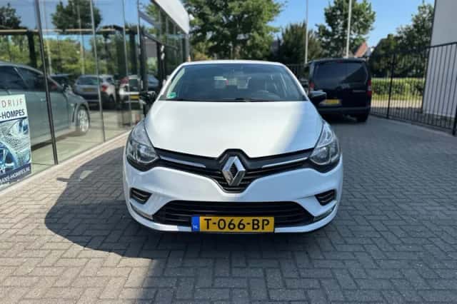 Renault Clio (2018) thumbnail 6