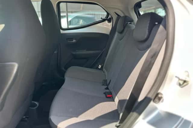 Toyota Aygo (2020) thumbnail 4