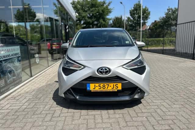 Toyota Aygo (2020) thumbnail 5