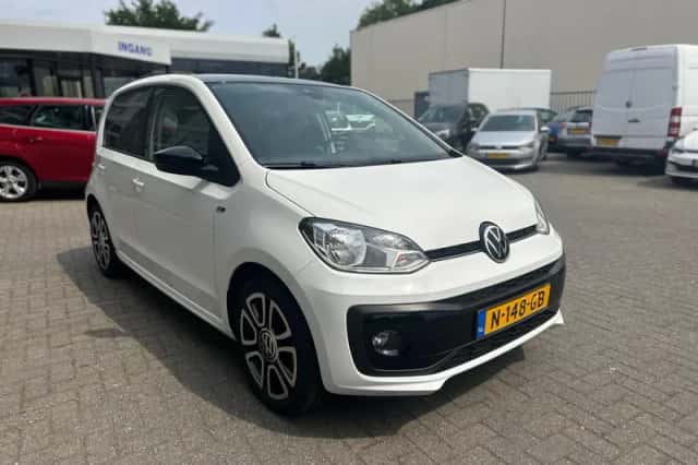 Volkswagen Up! (2021) thumbnail 6