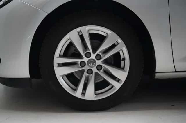 Opel Astra (2019) thumbnail 5