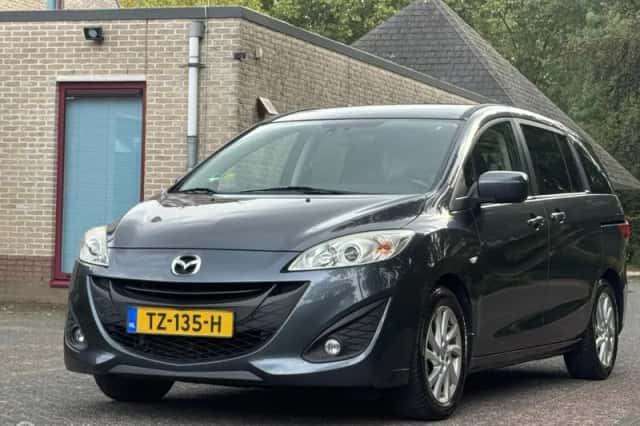 Mazda 5 (2011) thumbnail 5