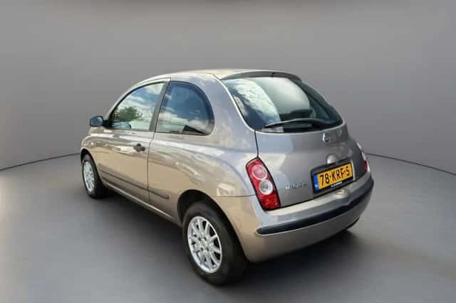 Nissan Micra (2008) thumbnail 3