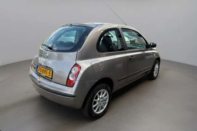 Nissan Micra (2008) thumbnail 4