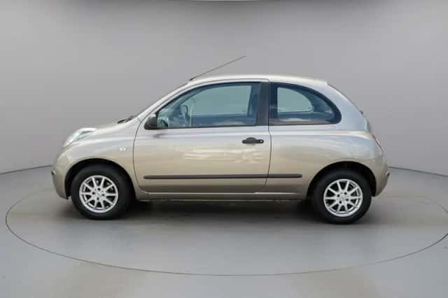 Nissan Micra (2008) thumbnail 5