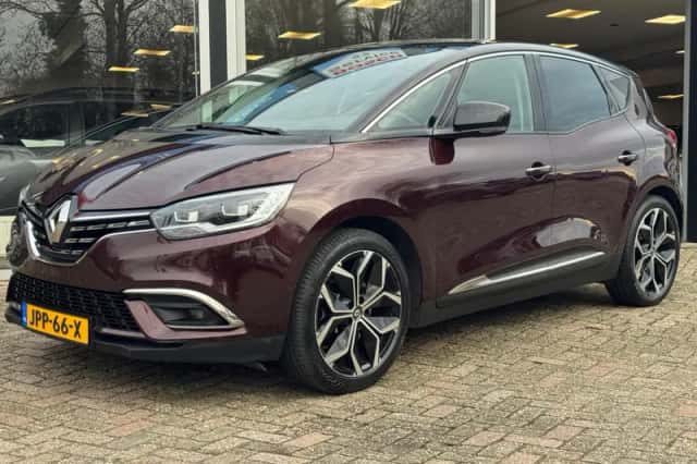 Renault Scénic (2022) thumbnail 2