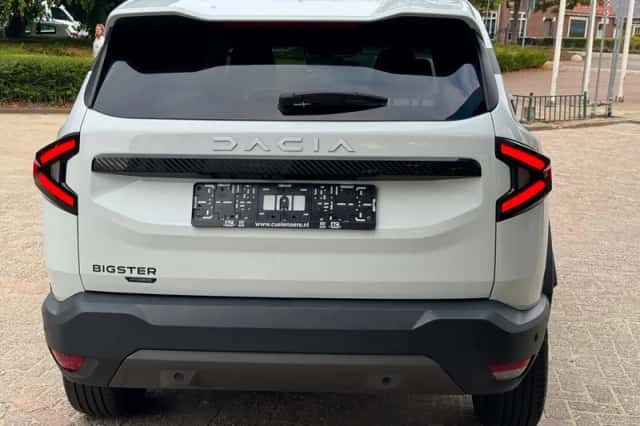 Dacia Bigster (2025) thumbnail 5