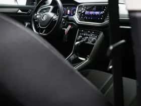 Volkswagen T-Roc (2020) thumbnail 11