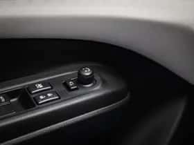 Suzuki Swift (2025) thumbnail 24