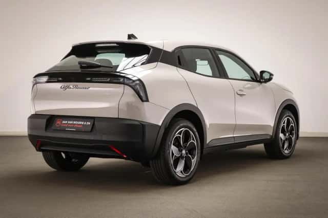 Alfa Romeo Junior (2025) thumbnail 2