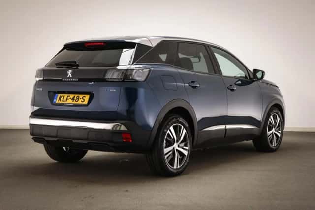 Peugeot 3008 (2024) thumbnail 2