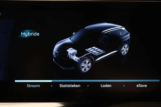 Peugeot 3008 (2024) thumbnail 5