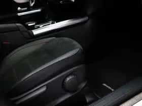 Mercedes-Benz GLA (2023) thumbnail 11