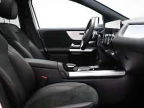 Mercedes-Benz GLA (2023) thumbnail 9