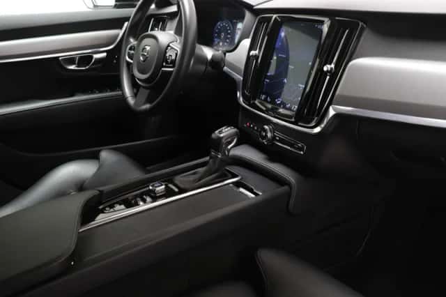 Volvo S90 (2018) thumbnail 3
