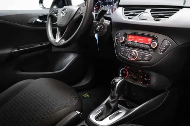 Opel Corsa (2015) thumbnail 3