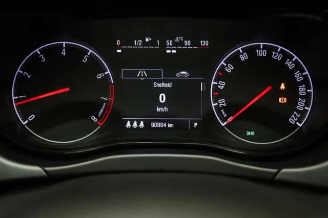 Opel Corsa (2015) thumbnail 4