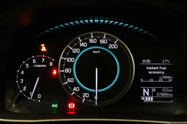 Suzuki Ignis (2019) thumbnail 4