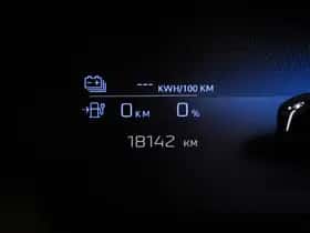 Peugeot 408 (2024) thumbnail 5