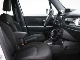 Jeep Renegade (2021) thumbnail 6