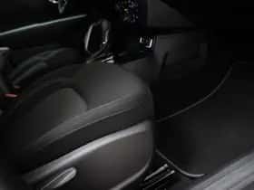 Jeep Renegade (2021) thumbnail 9