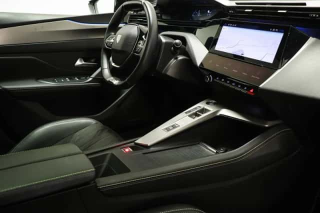 Peugeot 308 (2023) thumbnail 3