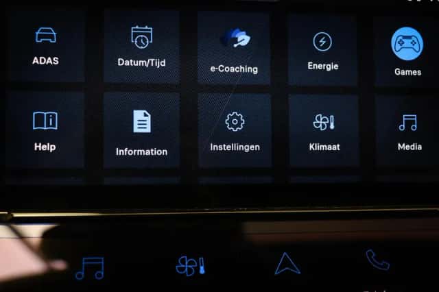 Peugeot 308 (2023) thumbnail 6