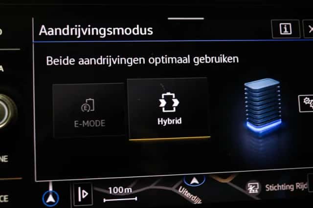 Volkswagen Tiguan (2022) thumbnail 5