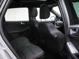 Ford Kuga (2023) thumbnail 11