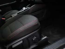 Ford Kuga (2023) thumbnail 10