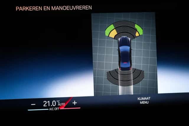 BMW 3-Serie (2023) thumbnail 6