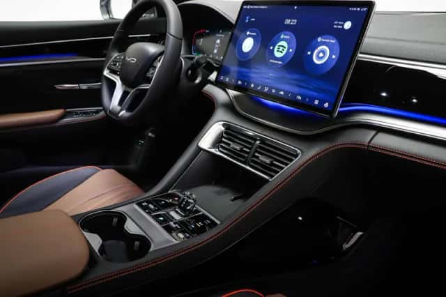 BYD Seal U (2025) thumbnail 3
