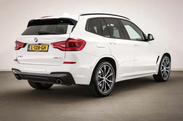 BMW X3 (2020) thumbnail 2
