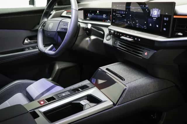 Opel Grandland (2025) thumbnail 4