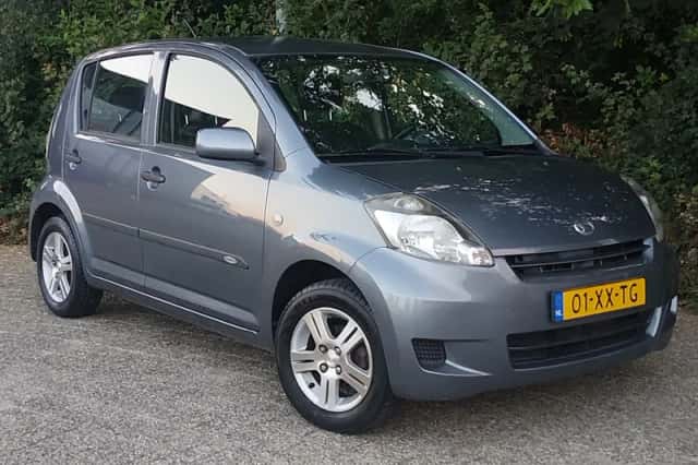 Daihatsu Sirion 2 (2007) thumbnail 4