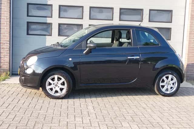 Fiat 500 (2011) thumbnail 2