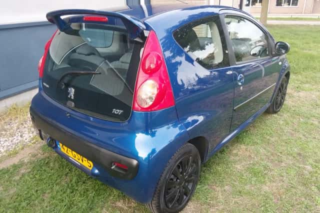 Peugeot 107 (2008) thumbnail 6